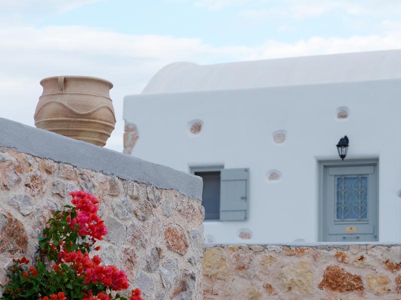 Desiterra Resort Suites & Villas Karterádos Eksteriør bilde