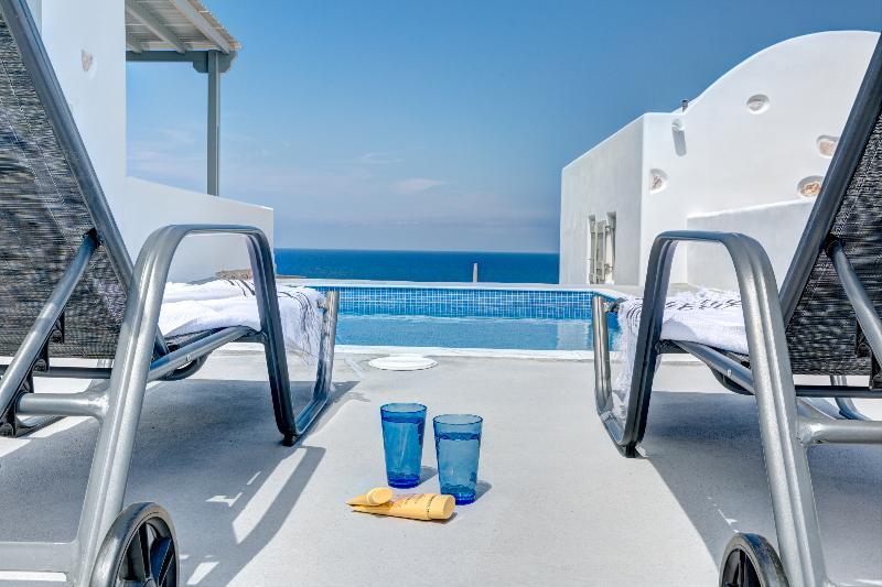 Desiterra Resort Suites & Villas Karterádos Eksteriør bilde