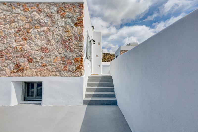Desiterra Resort Suites & Villas Karterádos Eksteriør bilde