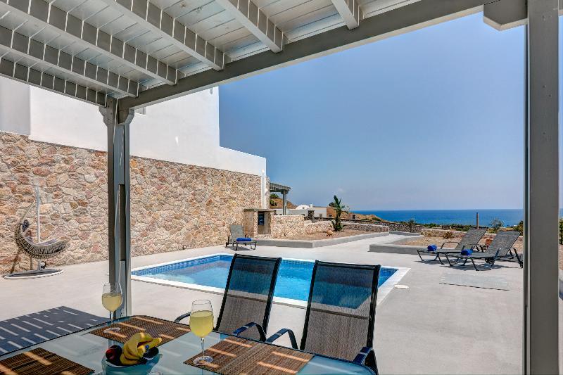 Desiterra Resort Suites & Villas Karterádos Eksteriør bilde